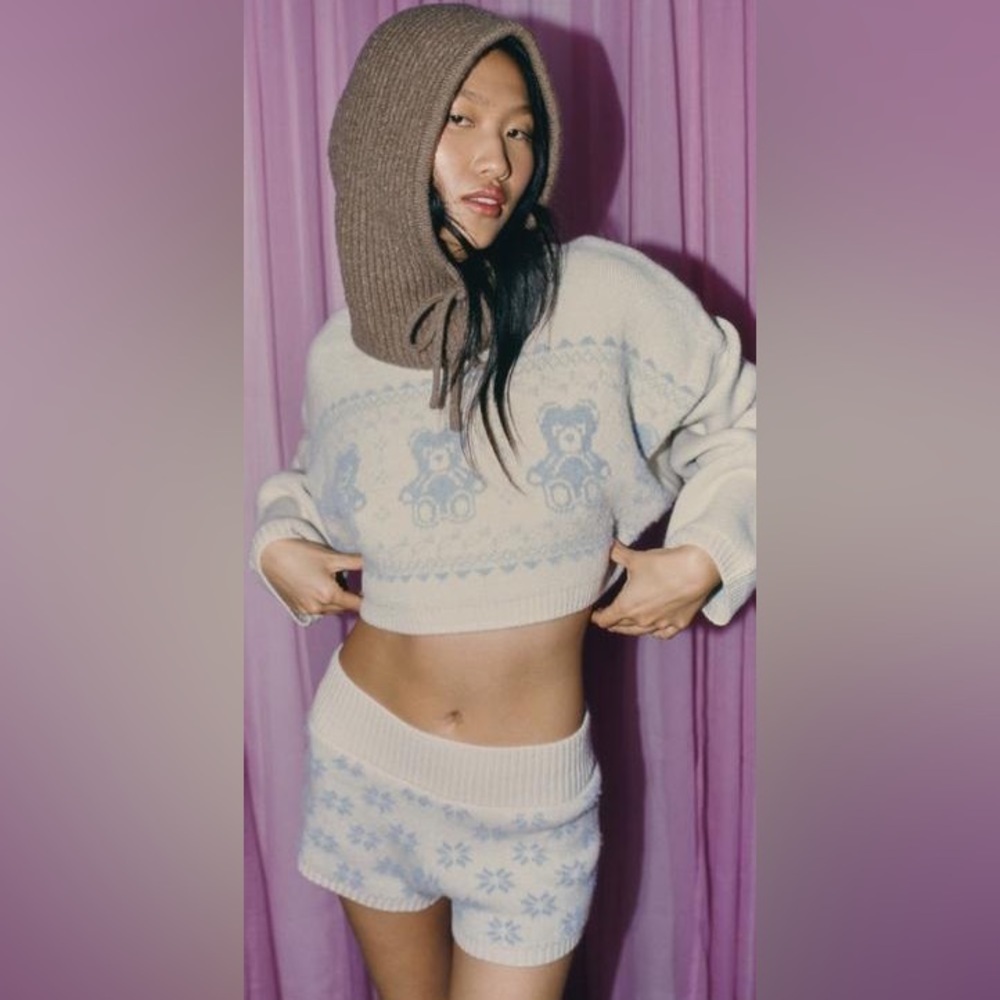 UO Out‎ From Under Cozy Up Sweater Short Set
